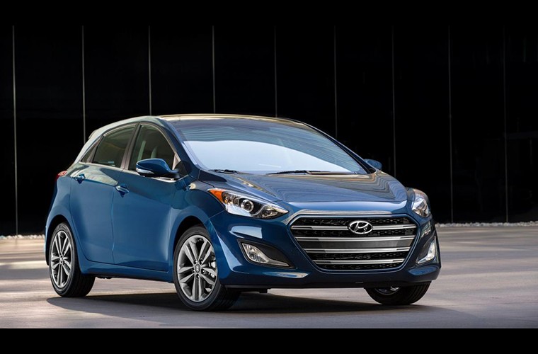 Hyundai Elantra GT 2016 khoe hang tai Chicago Auto Show-Hinh-2